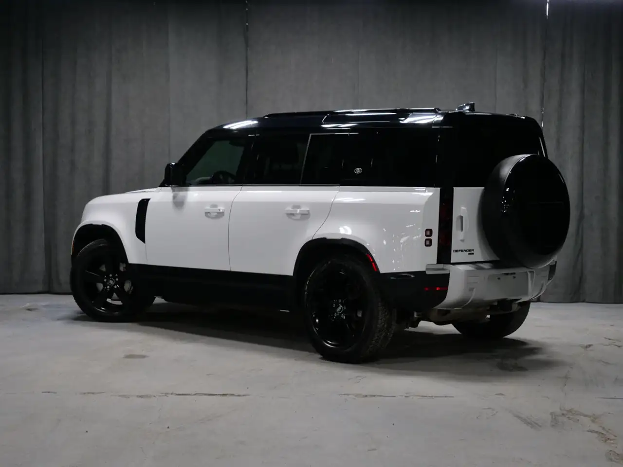 Land Rover Defender снимка Land Rover Defender