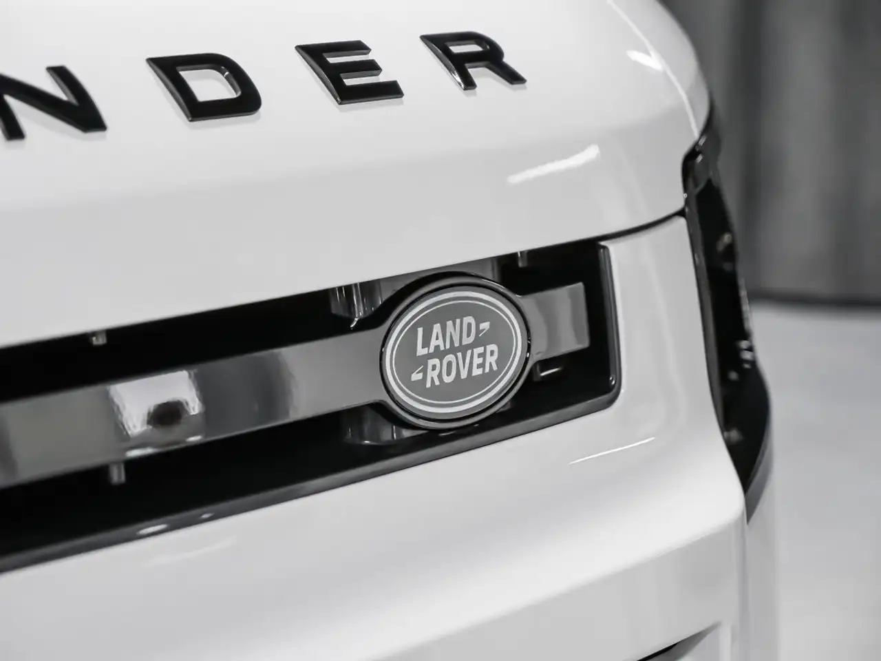 Land Rover Defender снимка Land Rover Defender