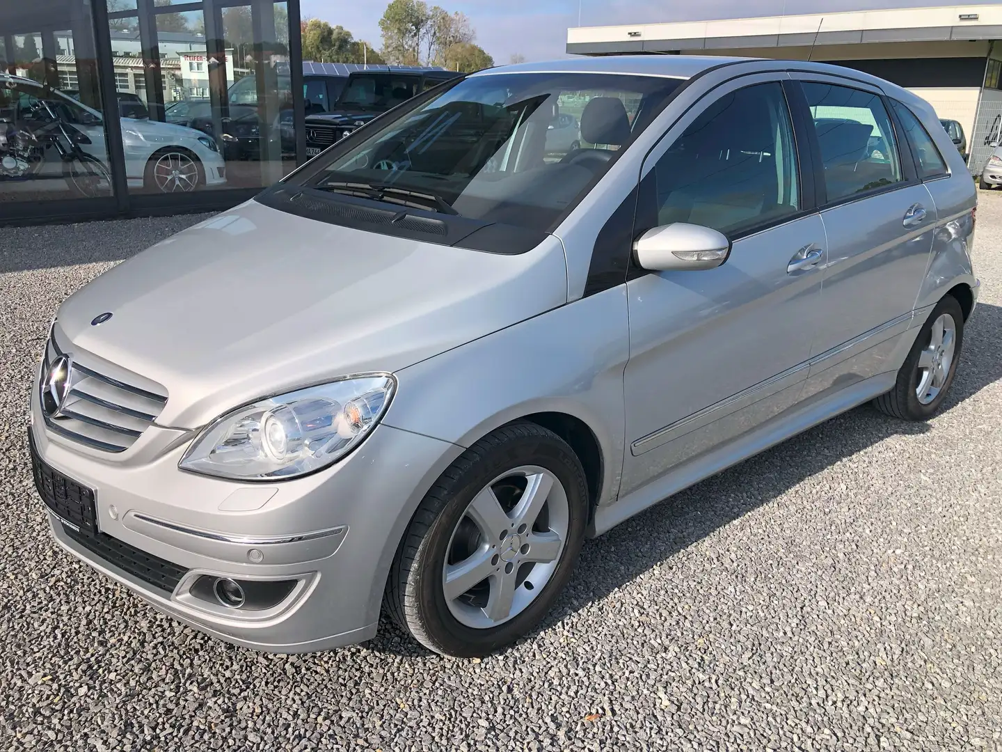 Mercedes-Benz B 200 Autotronic*Bi-Xenon*Parktronic*Tempomat* Silber - 1