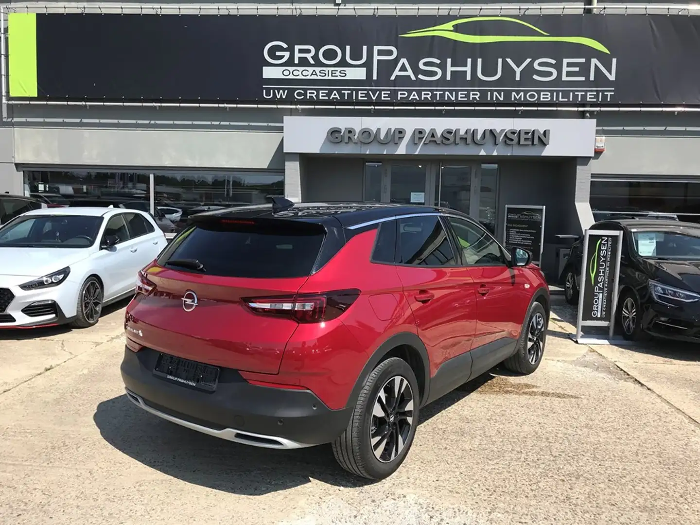 Opel Grandland X Innovation 1.2cc 130pk Automaat Rood - 2