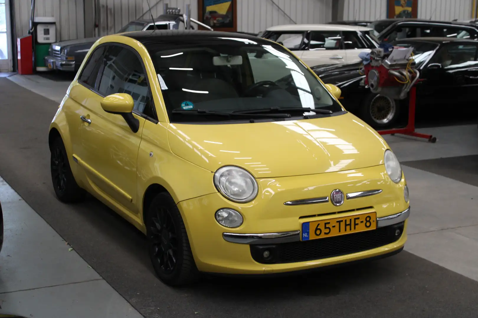 Fiat 500 0.9 TwinAir Lounge Panoramadak, Airco, Stuurbekrac Yellow - 2
