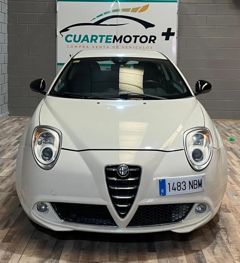 Alfa Romeo MiTo 1.4 Multi-Air S&S Distinctive 105 Beige - 2