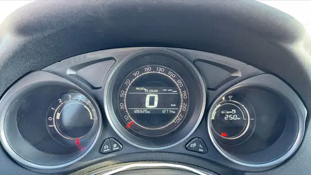 Citroen C4 view 12