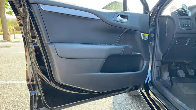 Citroen C4 view 7