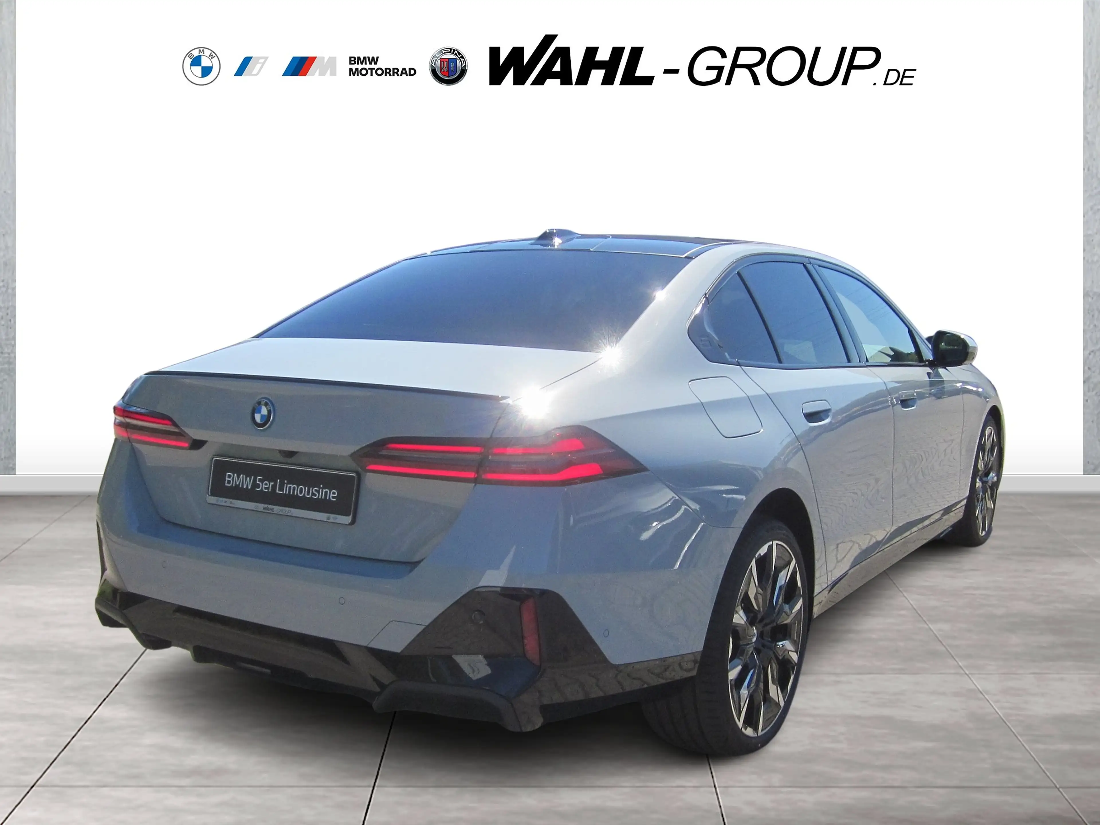 BMW 550 e xDrive M Sport Pro AHK Panorama Innovation Drivi — photo 5