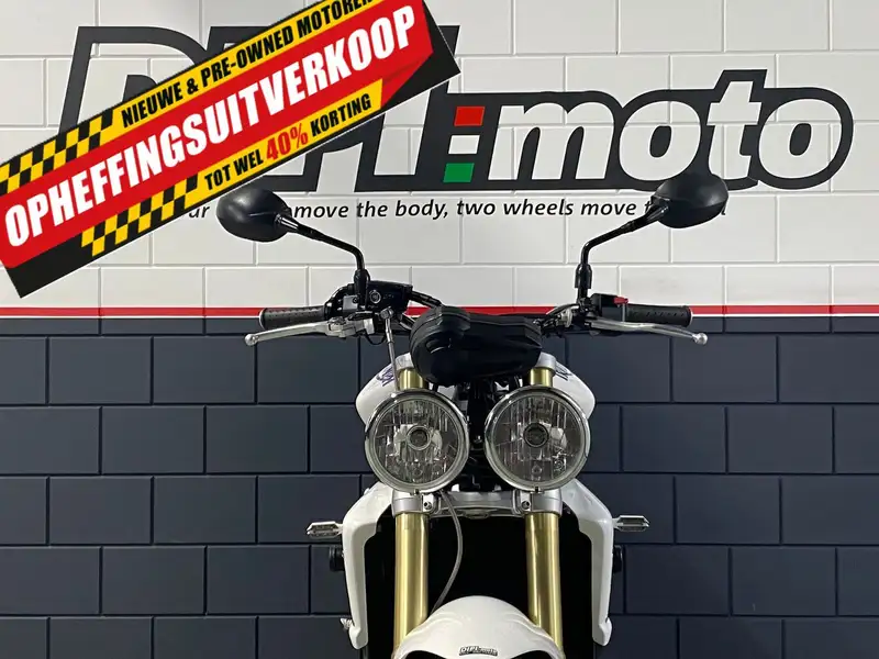 Triumph STREET TRIPLE - foto 7