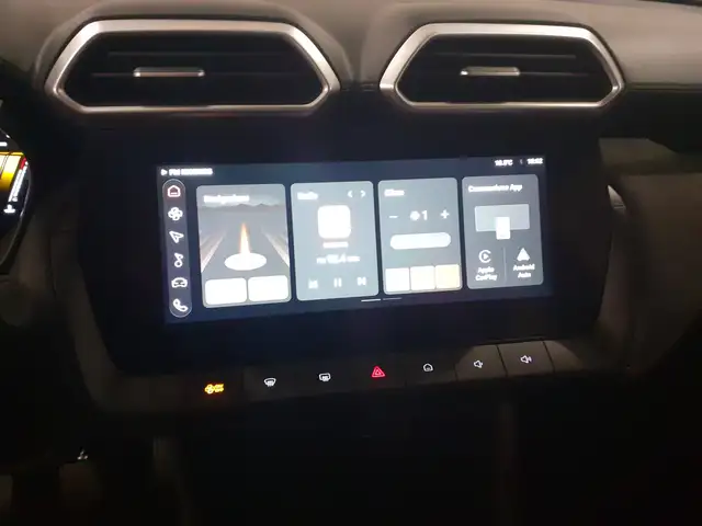 MG ZS view 14