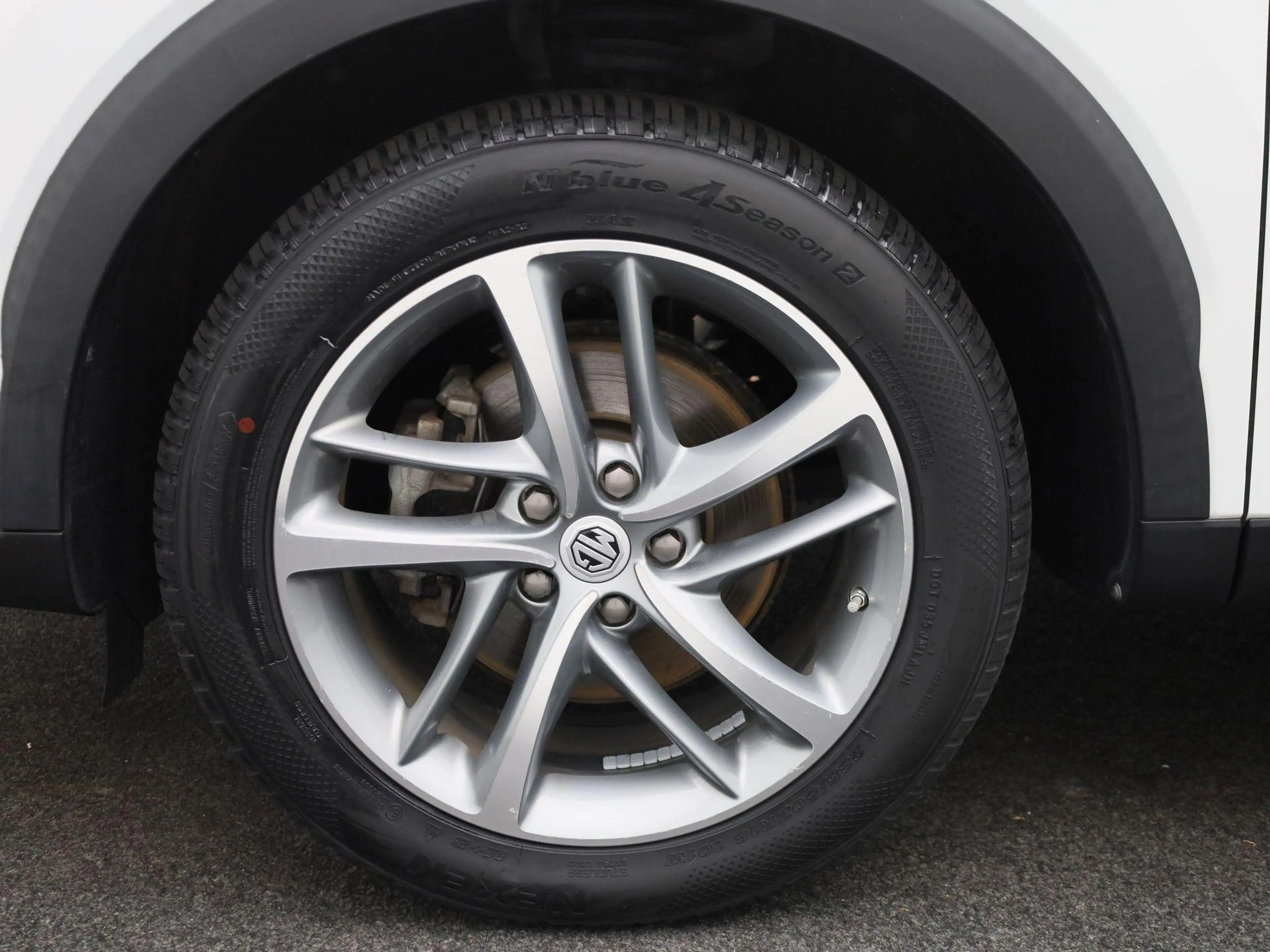 MG EHS 1.5 TGDI Comfort — photo 15