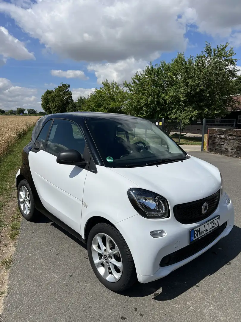 smart forTwo Basis 52kW (453.342) Schwarz - 1