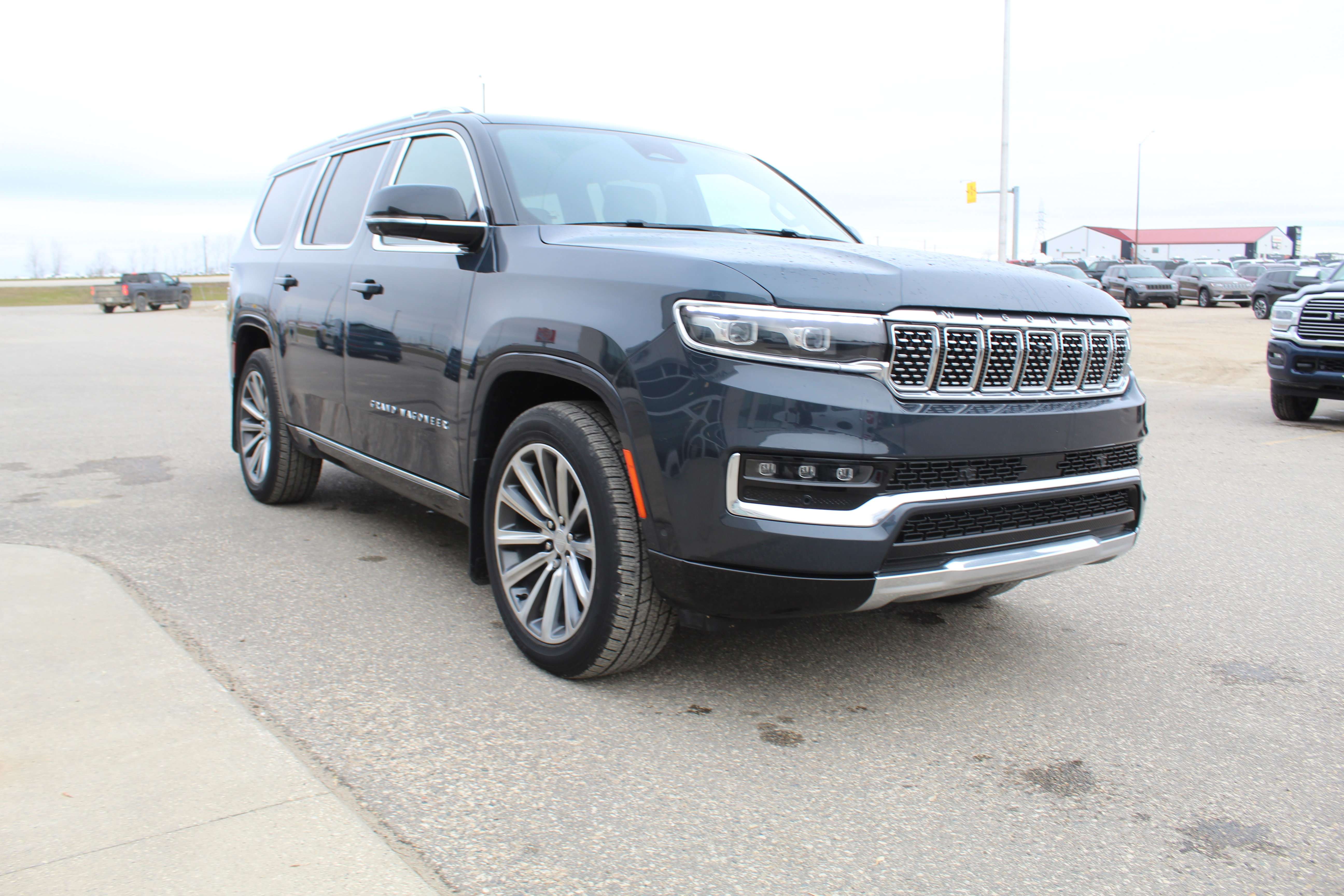 2023 Jeep Grand Wagoneer