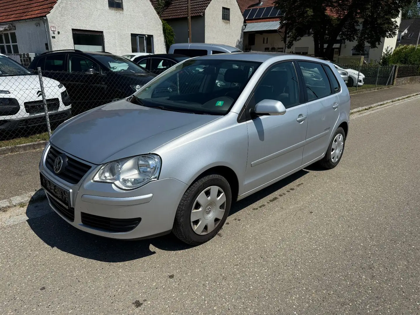 Volkswagen Polo IV United, 1.2 Benzin, 60 PS, Klima Srebrny - 2