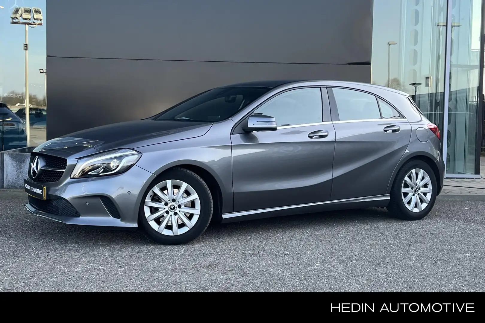 Mercedes-Benz A 180 A Automaat Business Solution Plus Style Line | LED Gris - 1