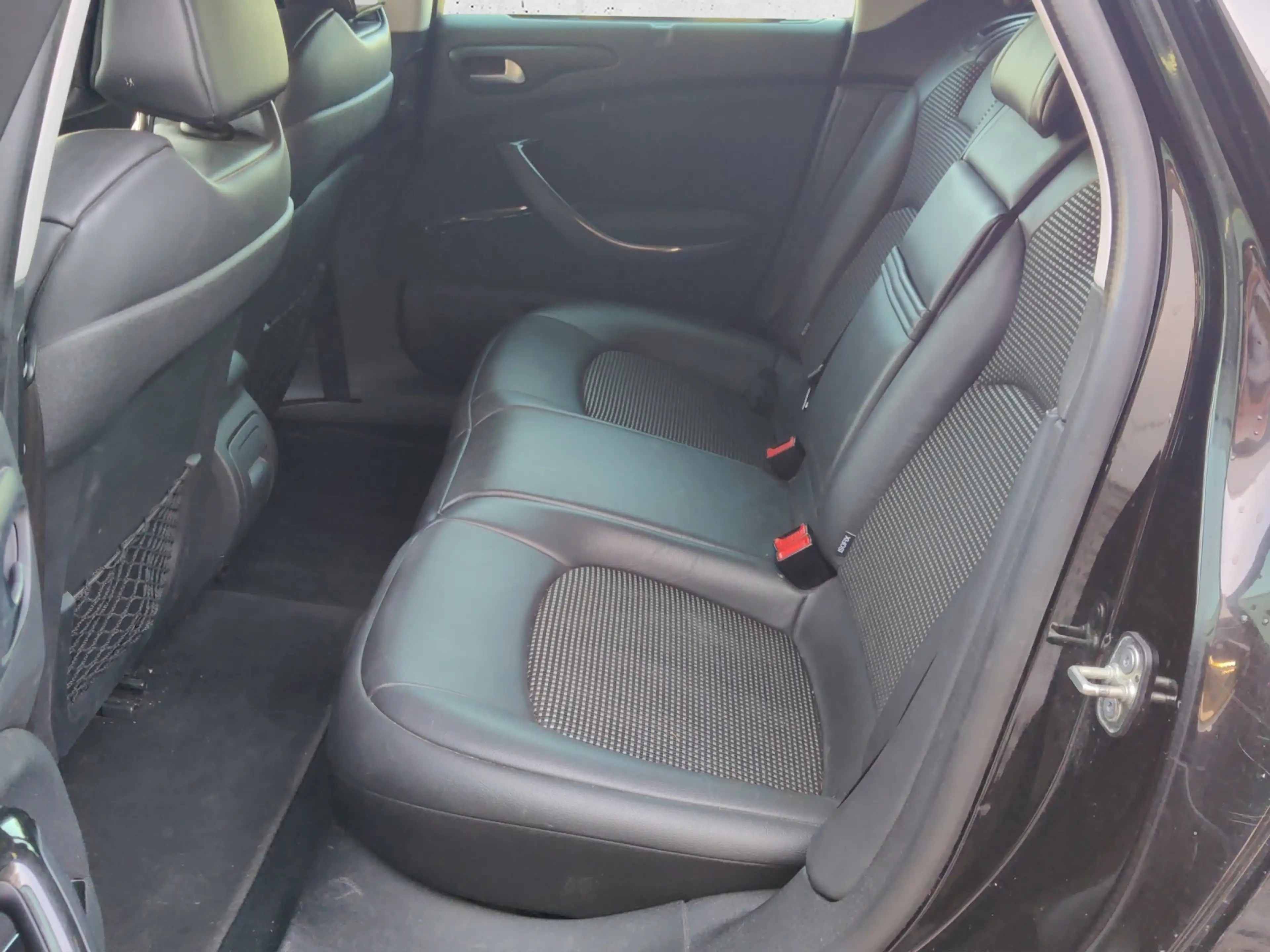 Citroen C5 2.0 BlueHDi 150 FAP Exclusive Klima Navi Leder — photo 12