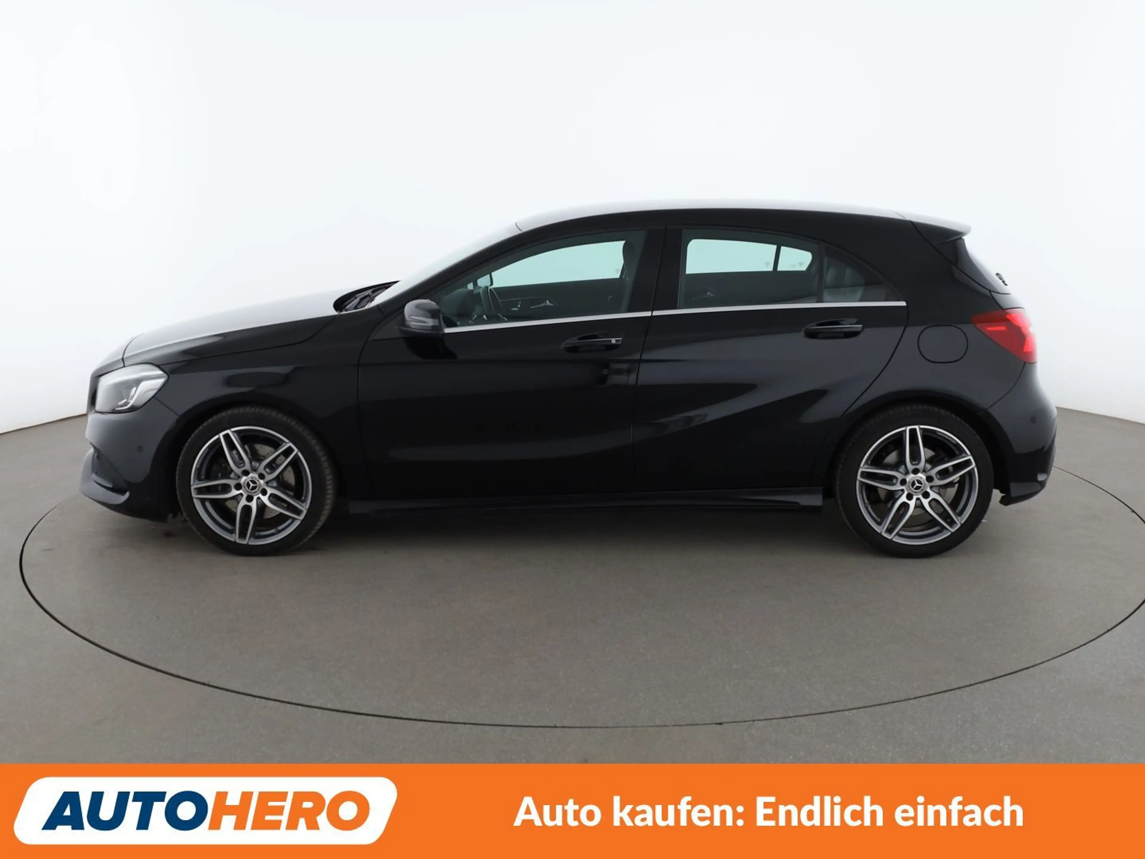 Mercedes-Benz A 220 4Matic AMG Sport Aut.*LED*ACC*CAM*PDC*SHZ*KLIMA* — photo 3