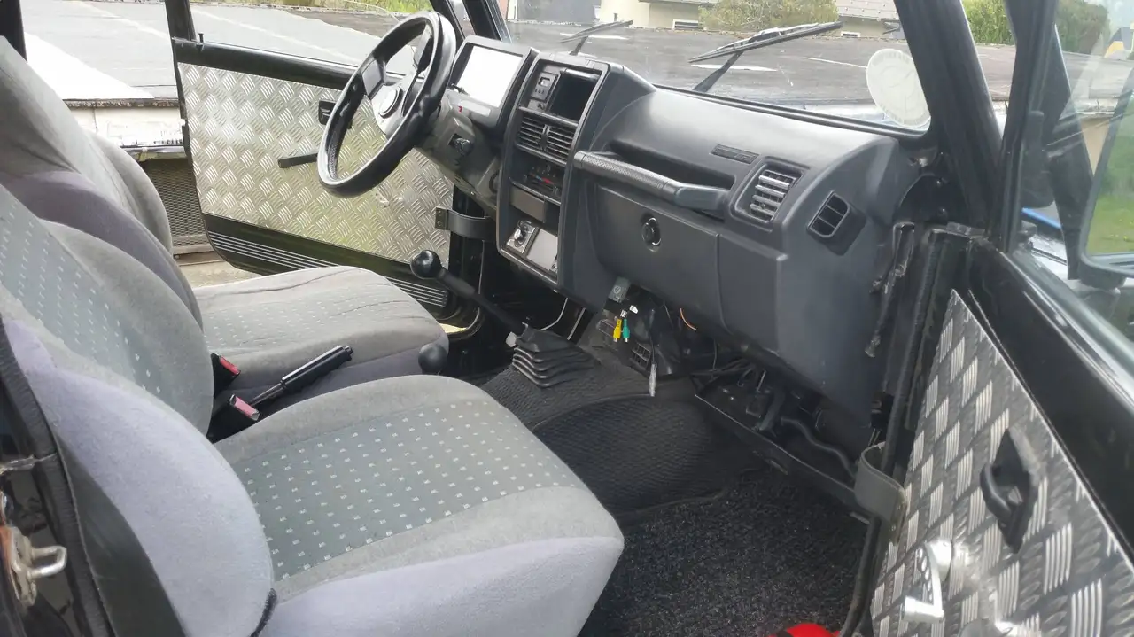Suzuki SJ Samurai SJ 413 Cabrio, Kult-Offroader, foto 9