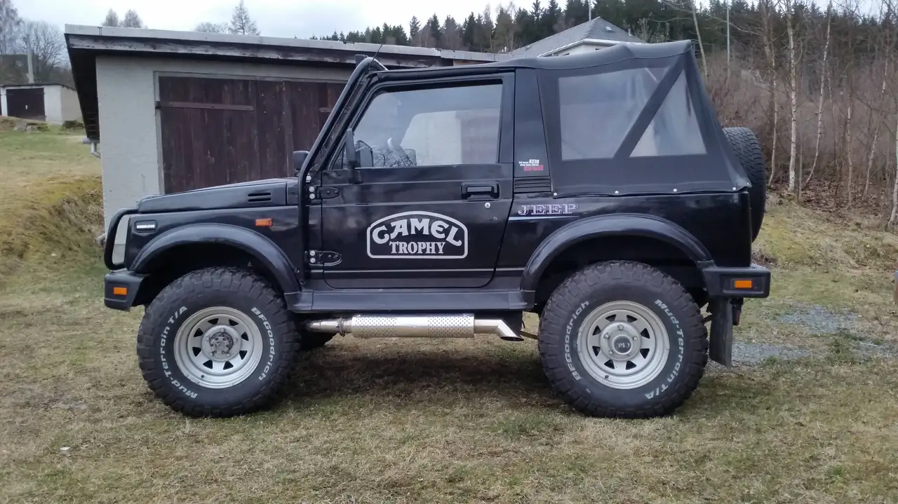 Suzuki SJ Samurai SJ 413 Cabrio, Kult-Offroader, foto 3