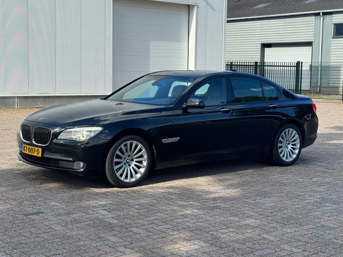 BMW 740 7-serie 740d xDrive High Executive / RIJD ALS NIEU Negru - 1