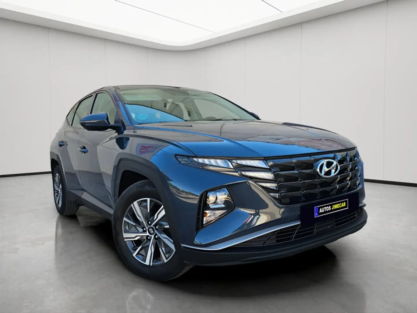 Hyundai TUCSON 1.6 TGDI Klass 4x2 Gris - 2