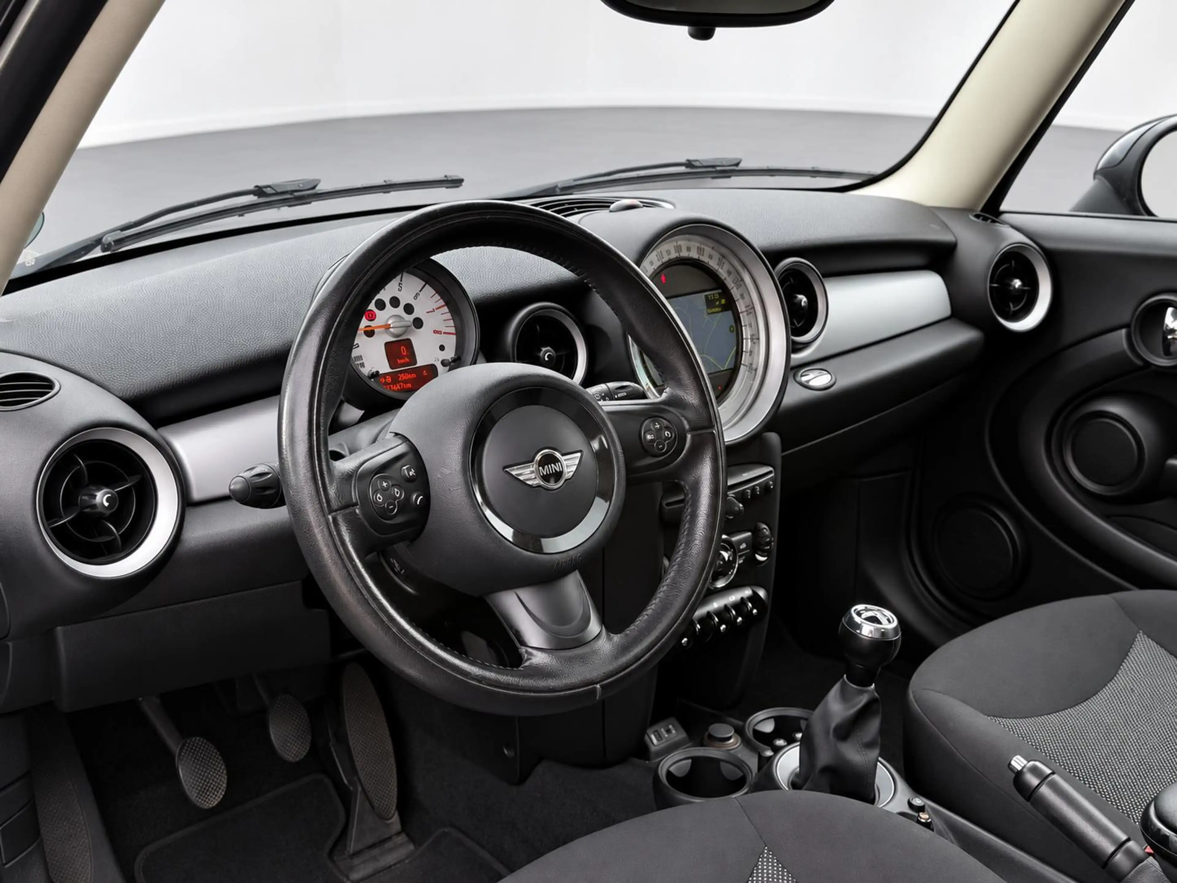 MINI Cooper Clubman 1.6 Business Line Panoramadak Navigatie Parkeerhul — photo 14