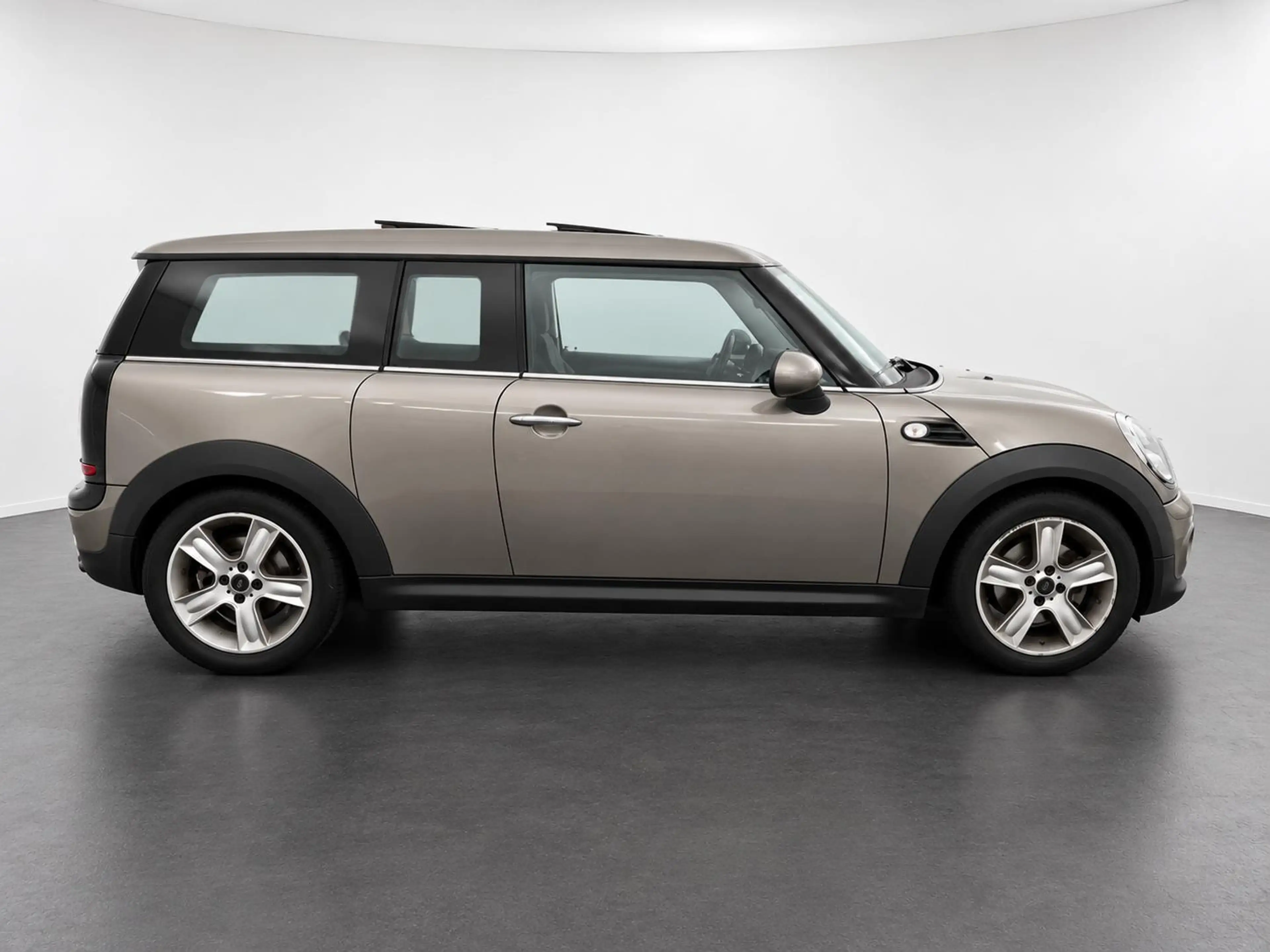 MINI Cooper Clubman 1.6 Business Line Panoramadak Navigatie Parkeerhul — photo 5