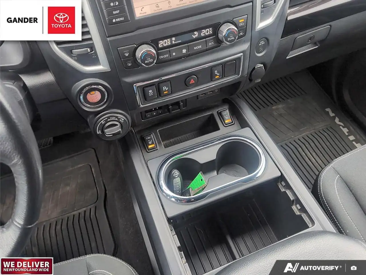 Nissan Titan снимка Nissan Titan