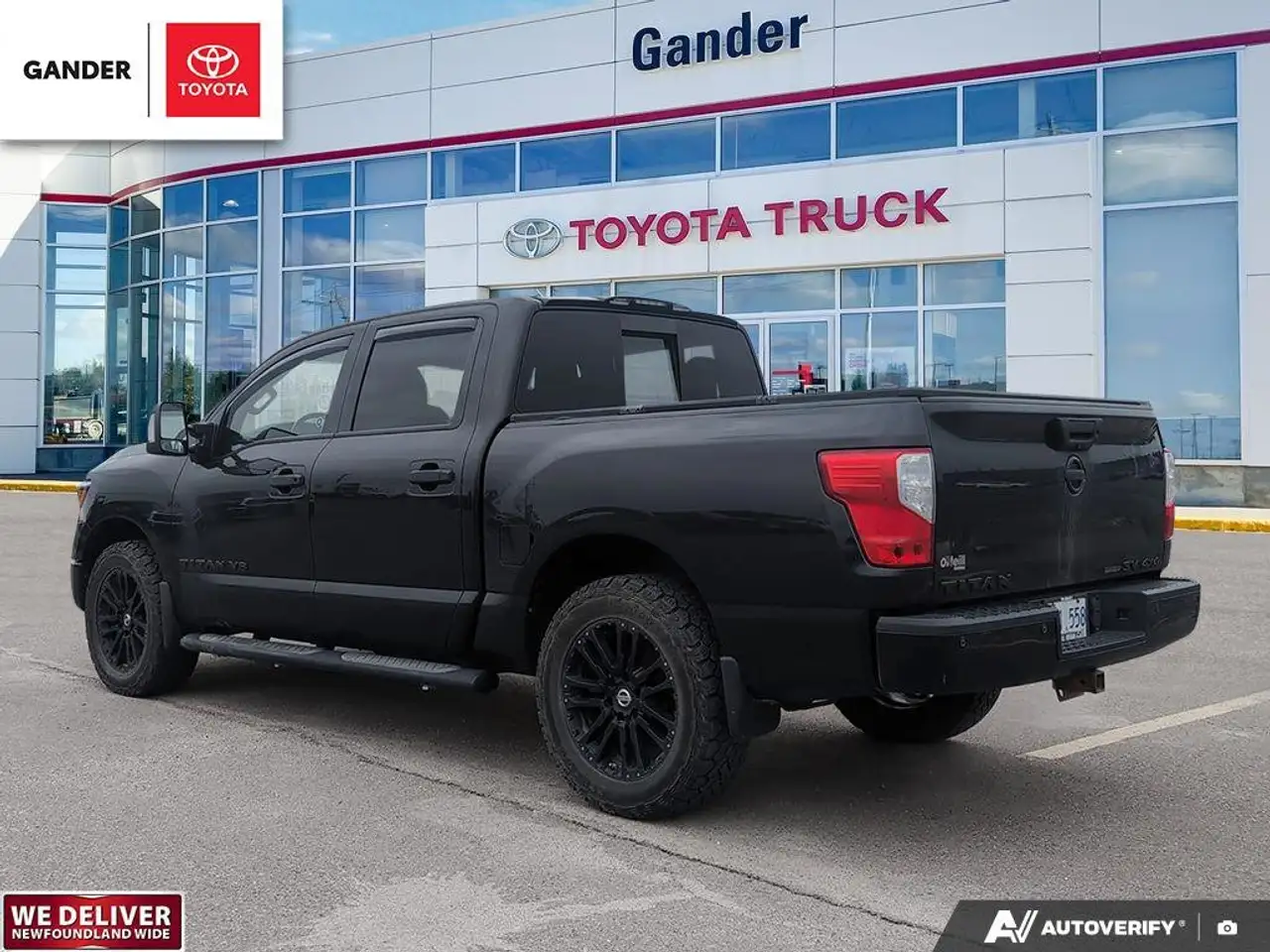 Nissan Titan снимка Nissan Titan