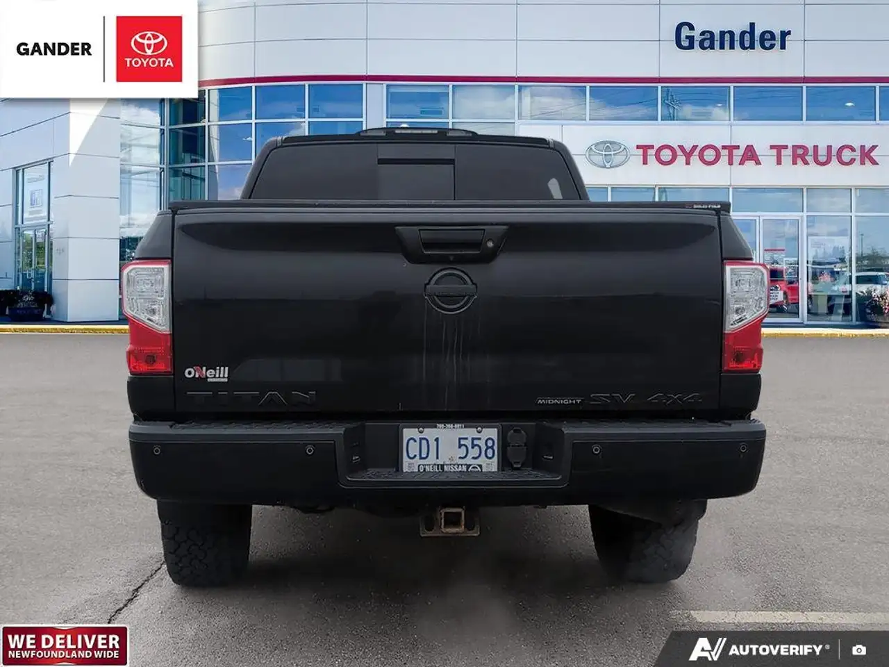 Nissan Titan снимка Nissan Titan
