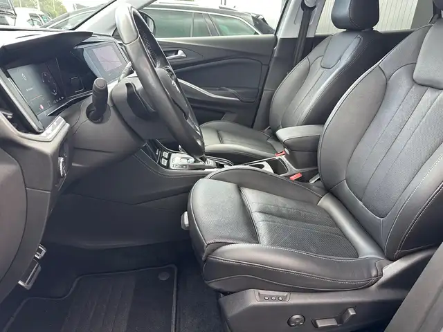 Opel Grandland view 12