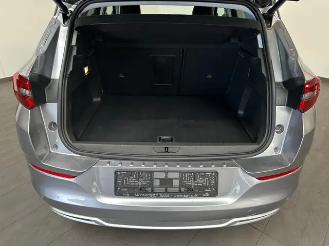 Opel Grandland view 6
