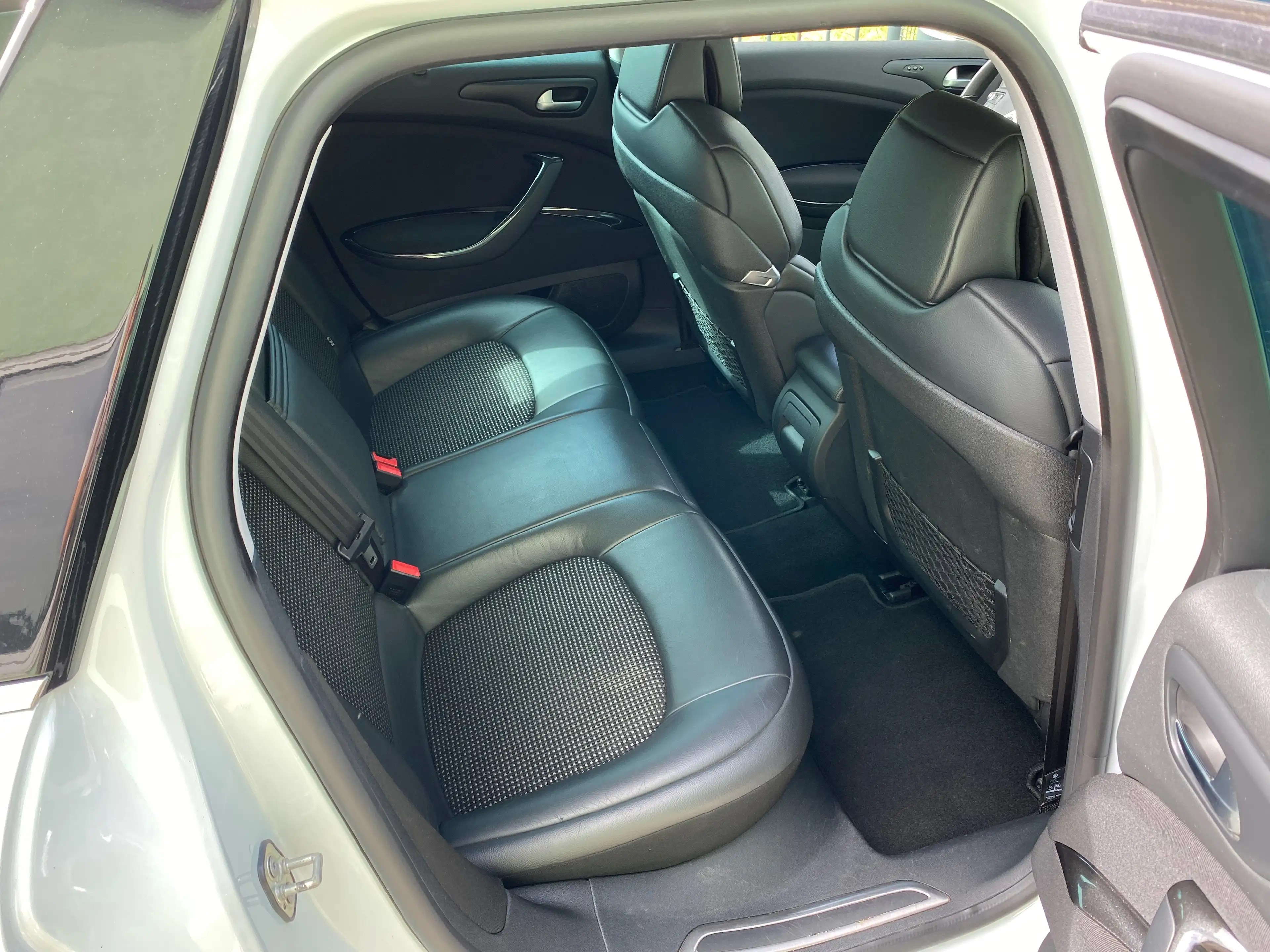 Citroen C5 Exclusive*Standheizung*Sitzlüftung*Navi*AHK*Scheckheft*Top* — photo 10
