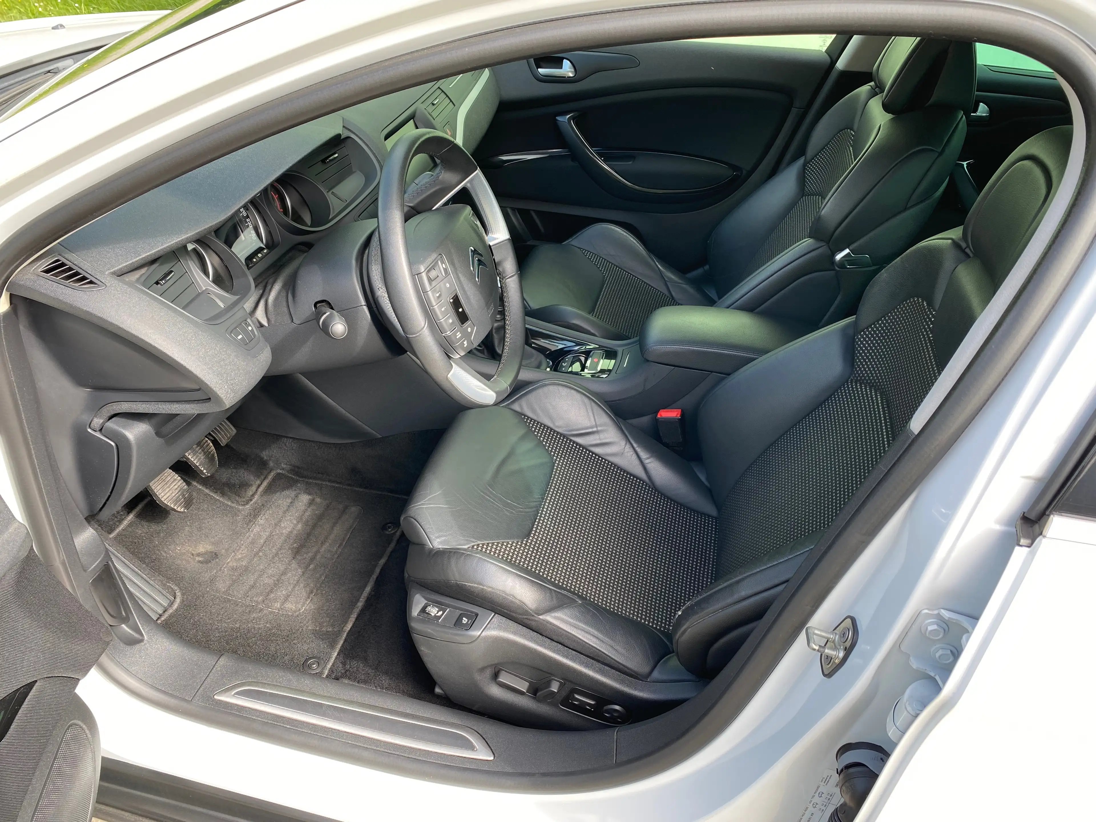 Citroen C5 Exclusive*Standheizung*Sitzlüftung*Navi*AHK*Scheckheft*Top* — photo 7
