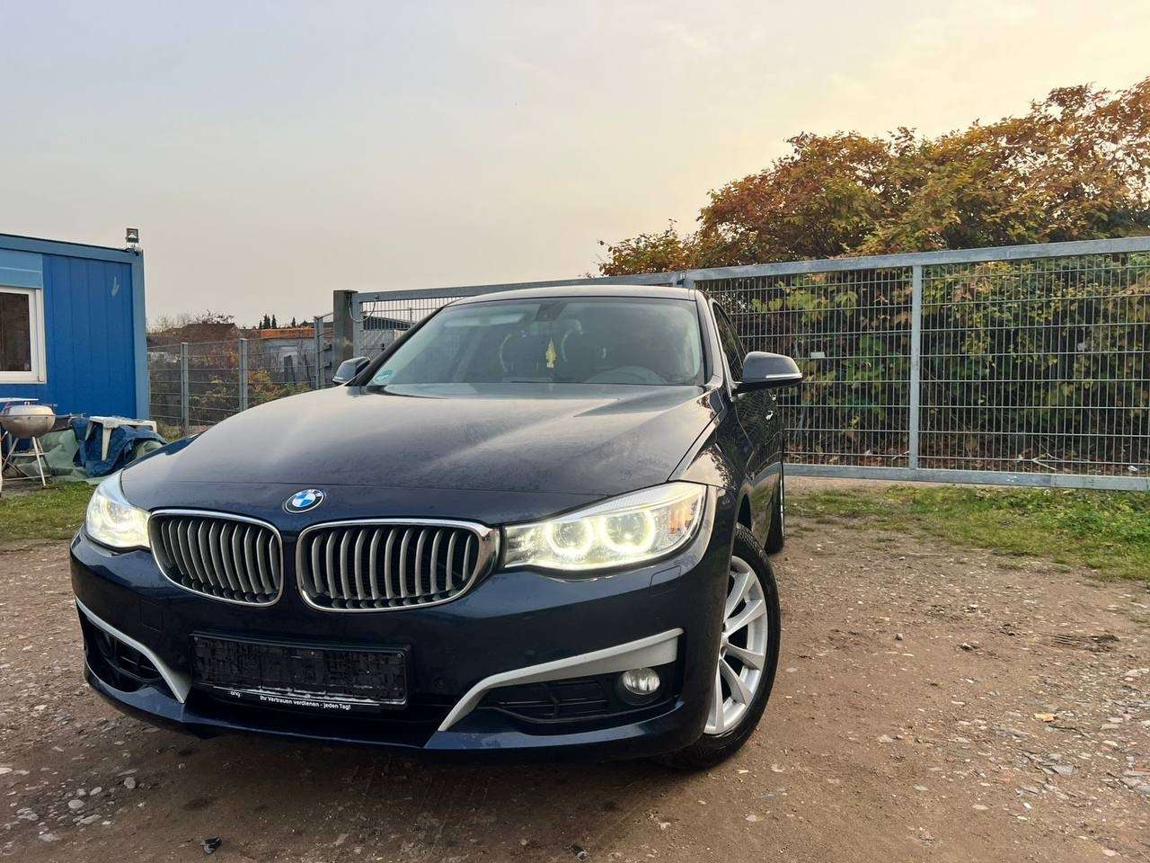Second hand Bmw 3 Series 320