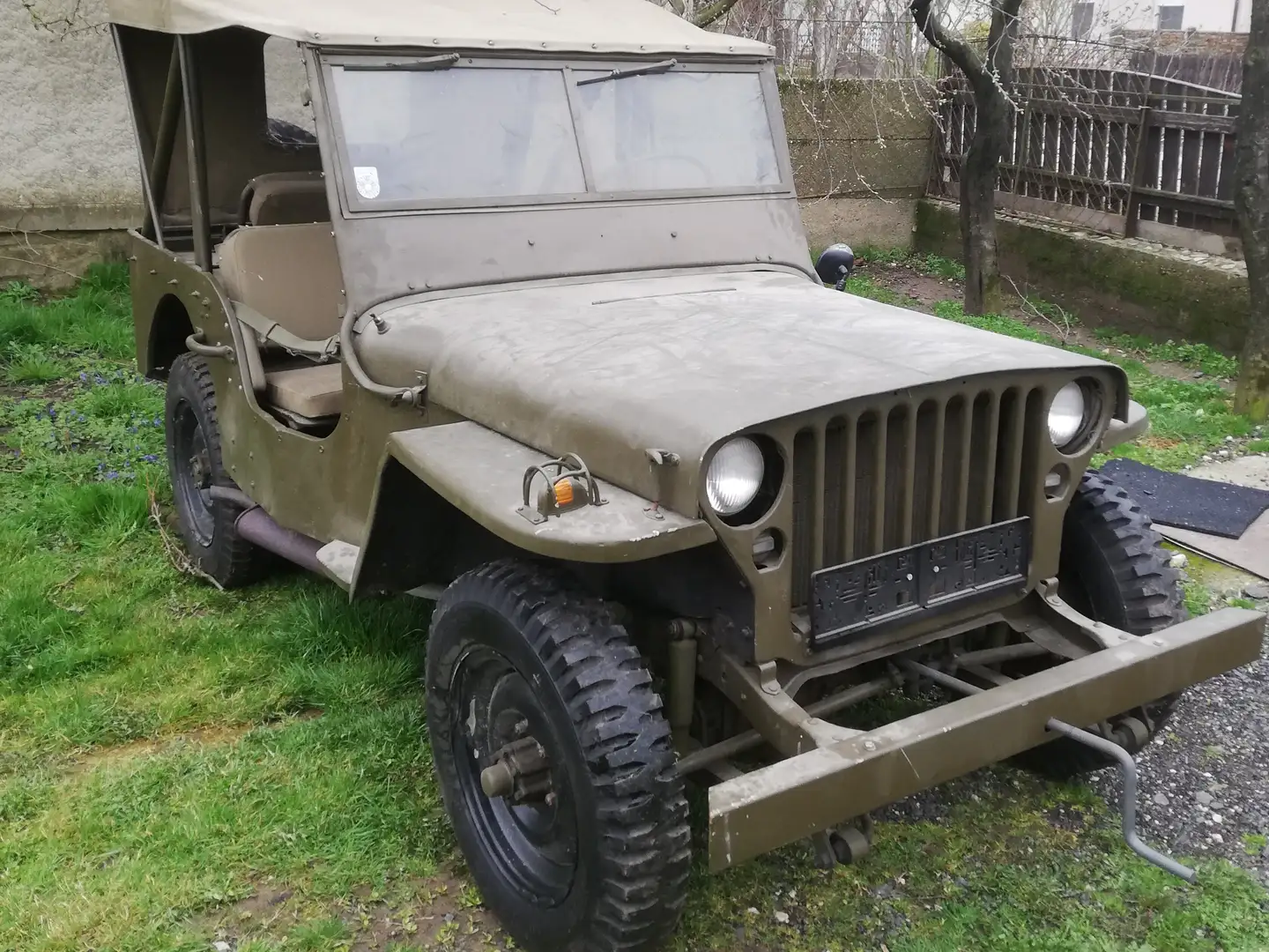 Jeep Willys 1942 Ford GPW Jeep Marrón - 2