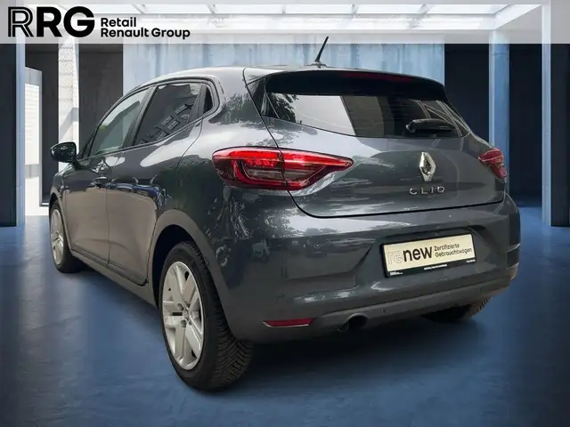 Renault Clio view 4