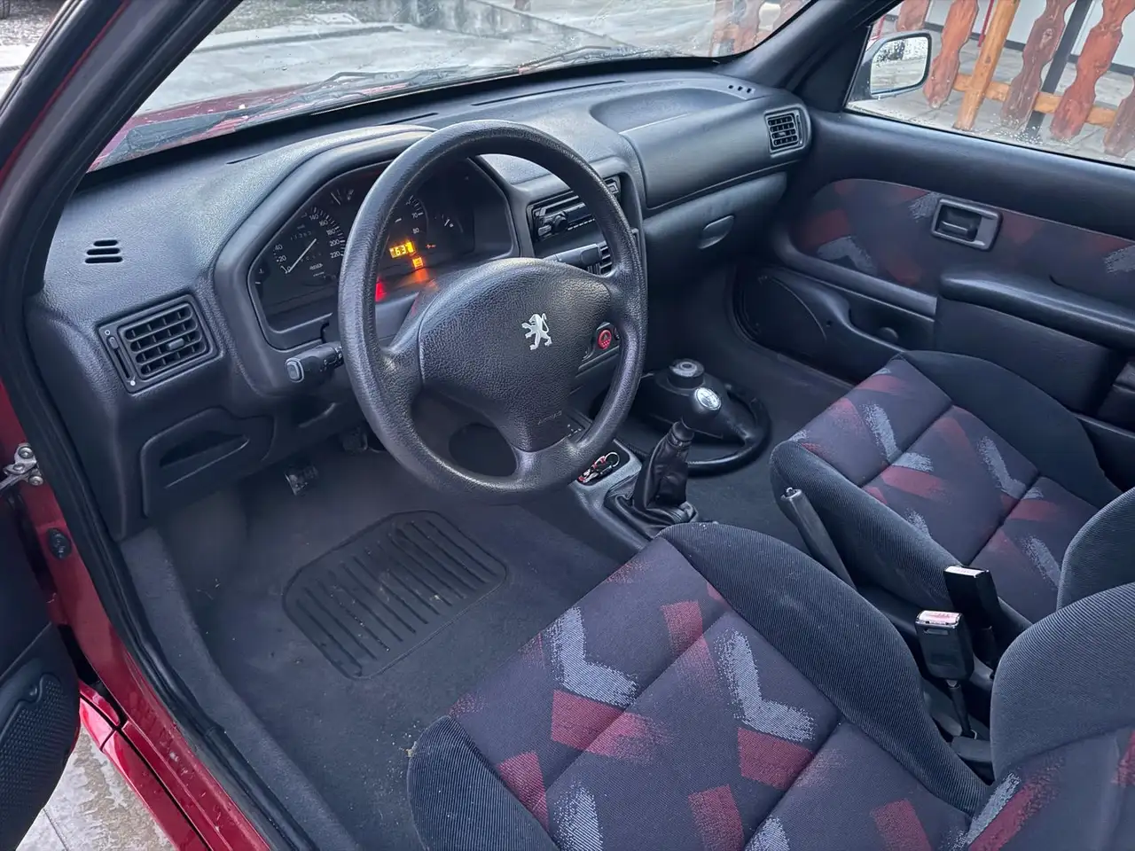 Peugeot 106 3p 1.6 16v Gti, foto 3