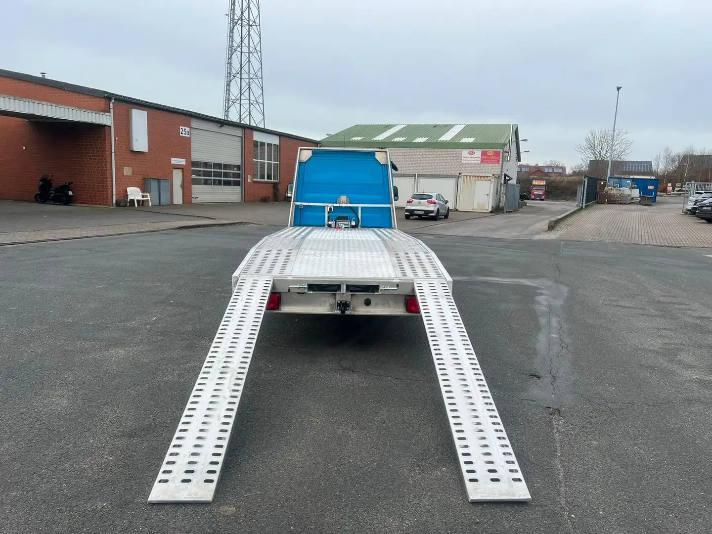 Mercedes-Benz Sprinter ABSCHLEPPWAGEN AUTOTRANSPORTER Blau - 2