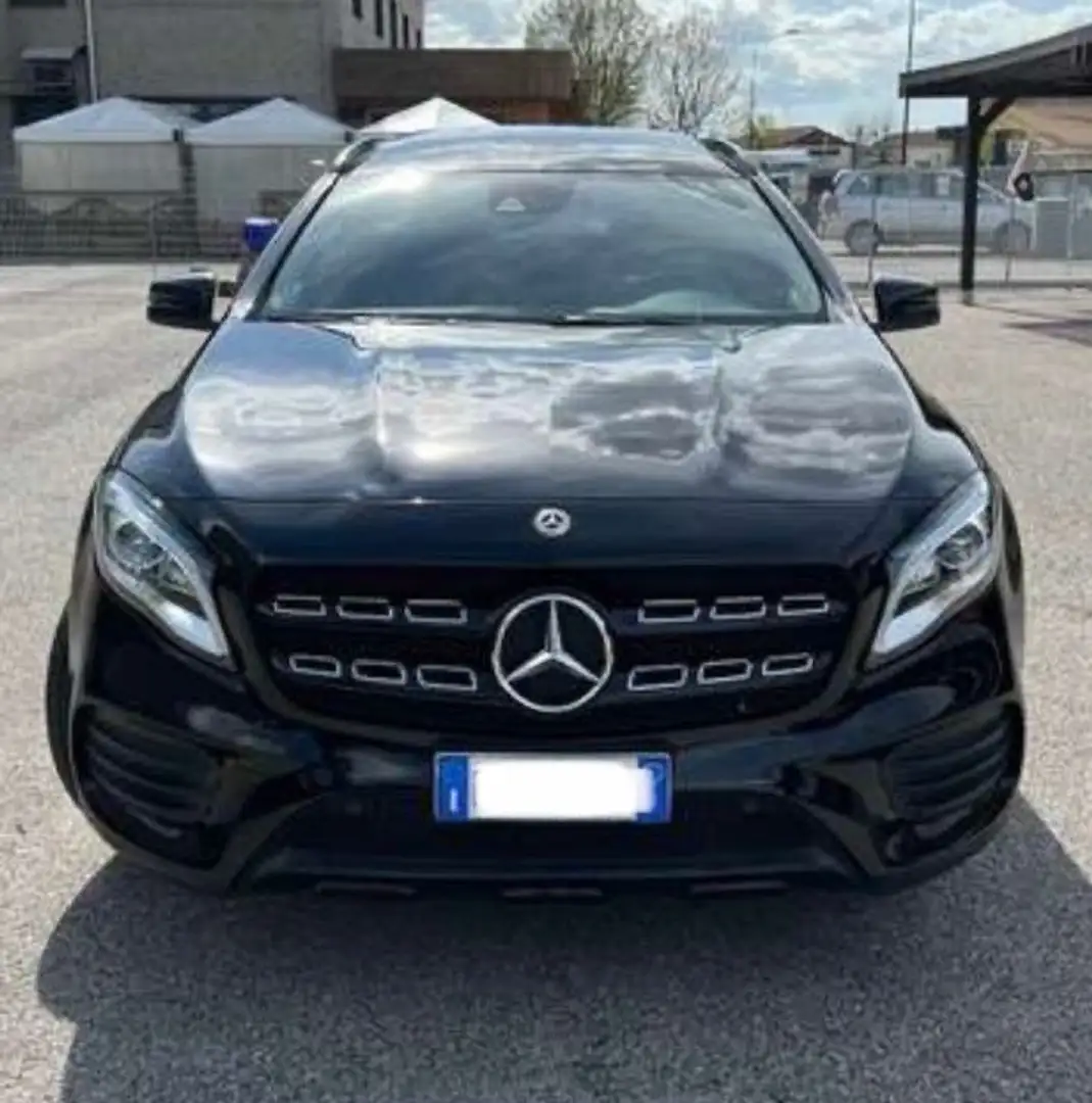 Mercedes-Benz GLA 200 d Night Edition auto - 1