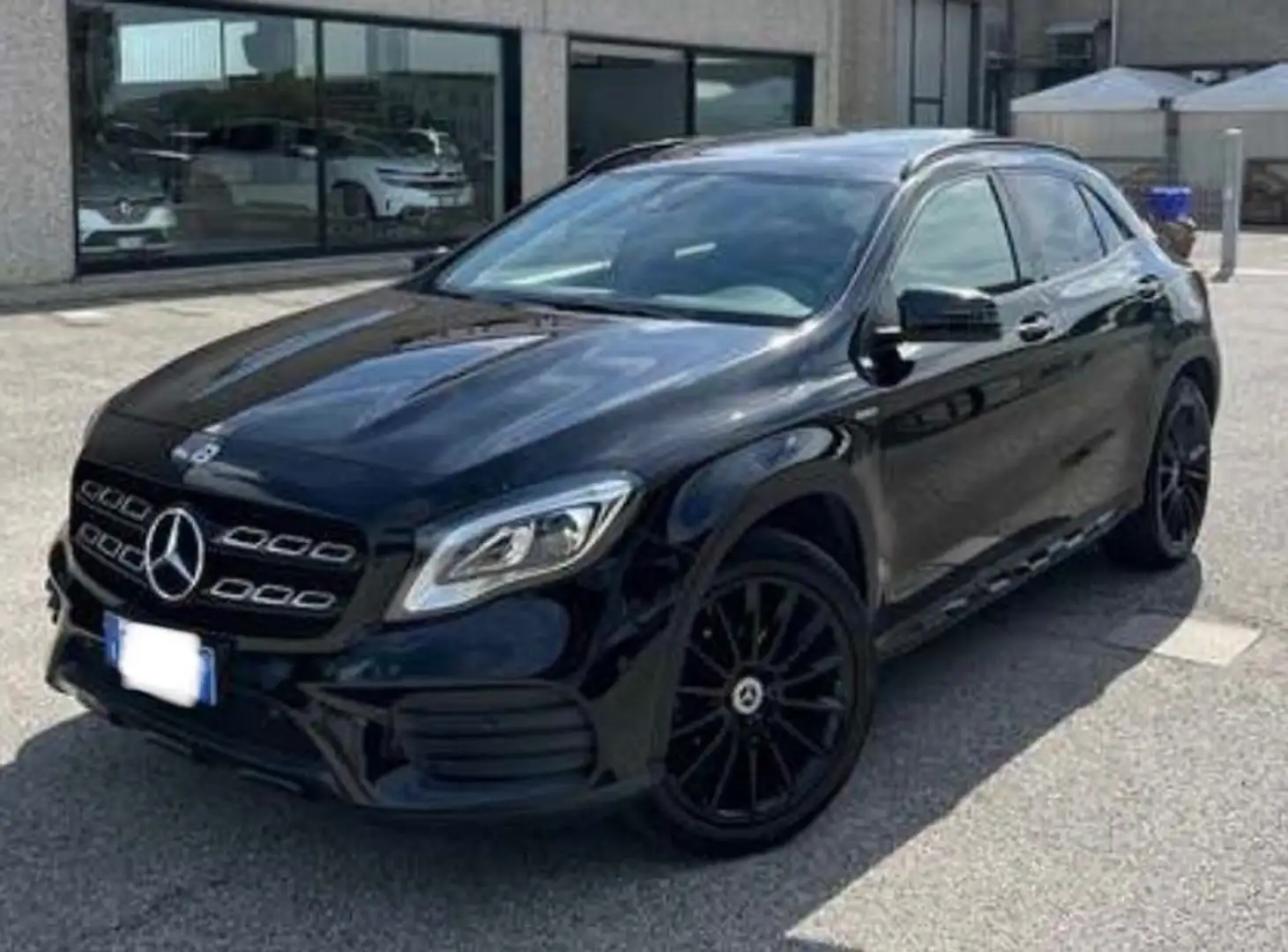 Mercedes-Benz GLA 200 d Night Edition auto - 2