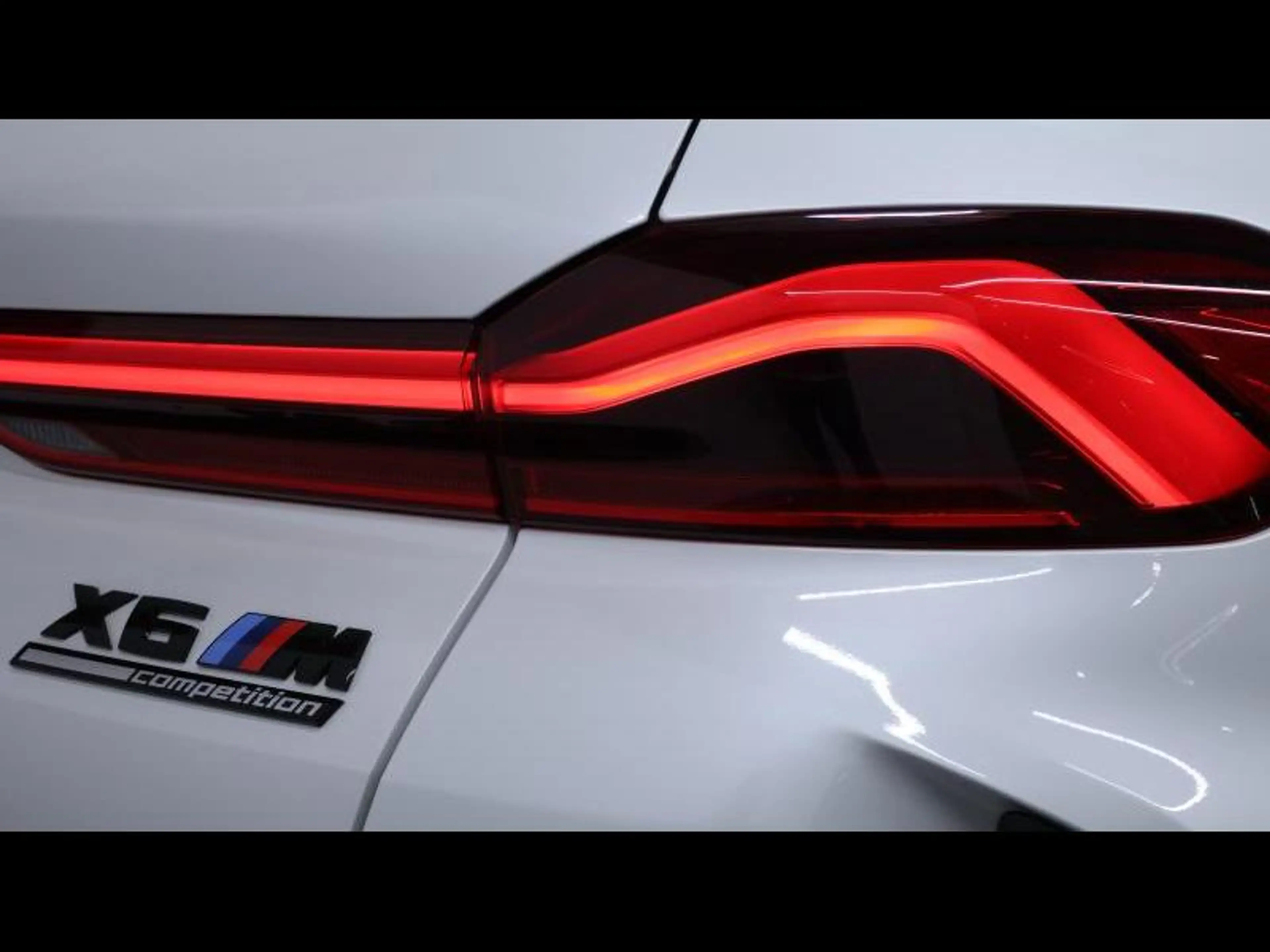 BMW X6 M Competition 4.4 V8 bi-turbo — photo 7