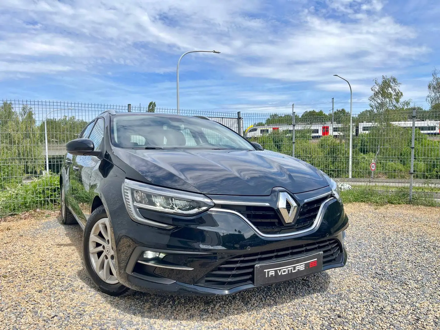 RENAULT Megane