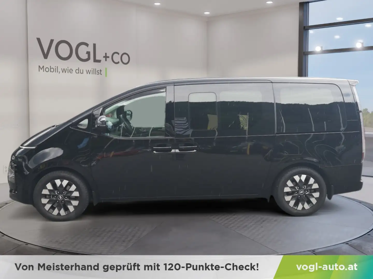 Hyundai STARIA Staria Bus 2,2 CRDi Luxury Line 4WD DCT Aut. Schwarz - 2
