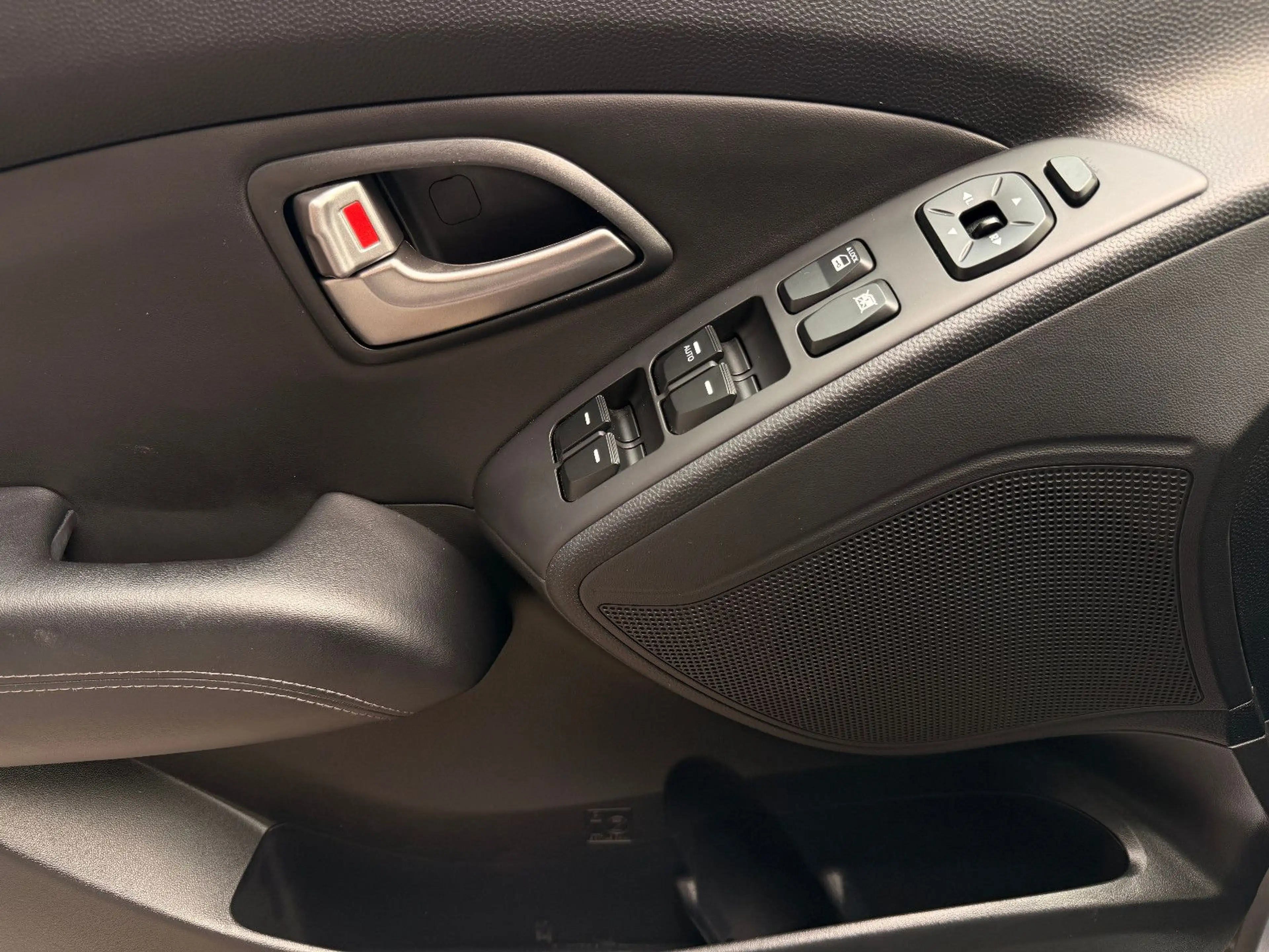 Hyundai iX35 Premium AWD — photo 10
