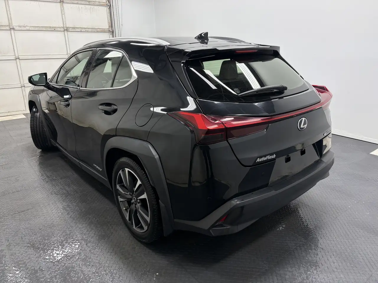 Lexus UX снимка Lexus UX