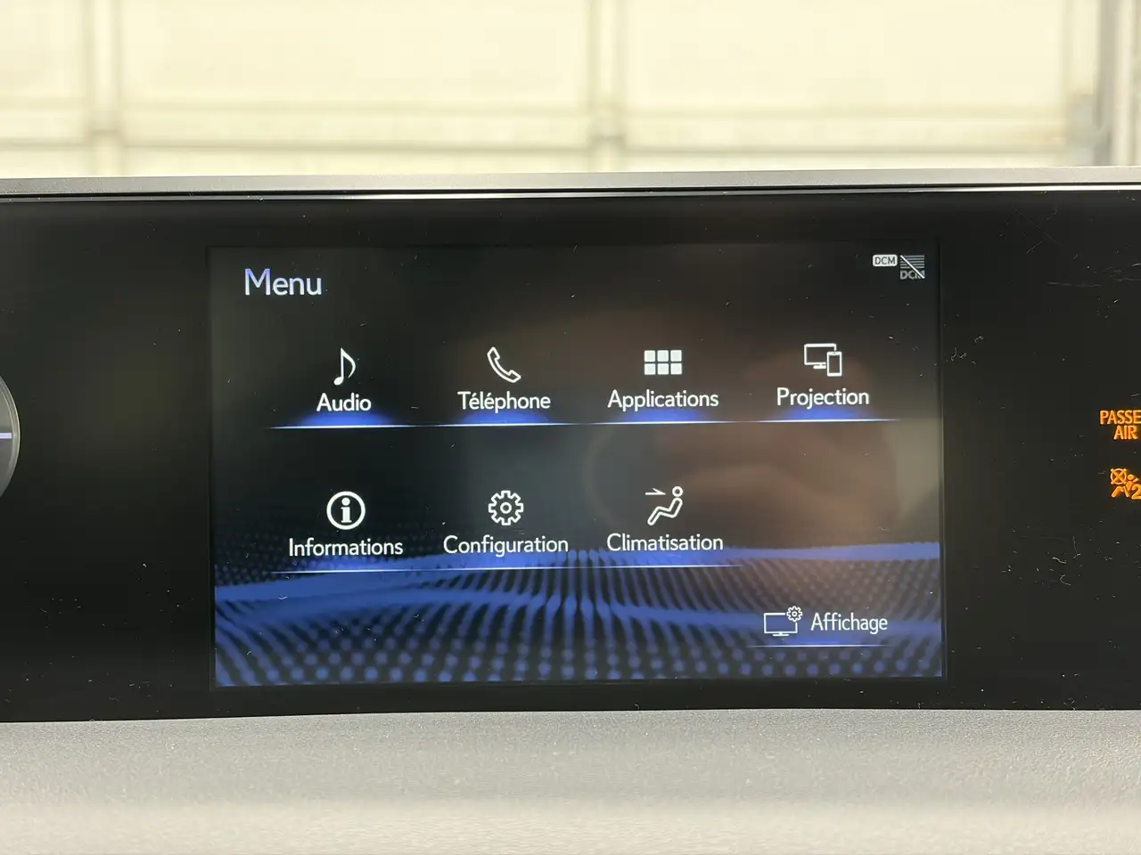 Lexus UX снимка Lexus UX