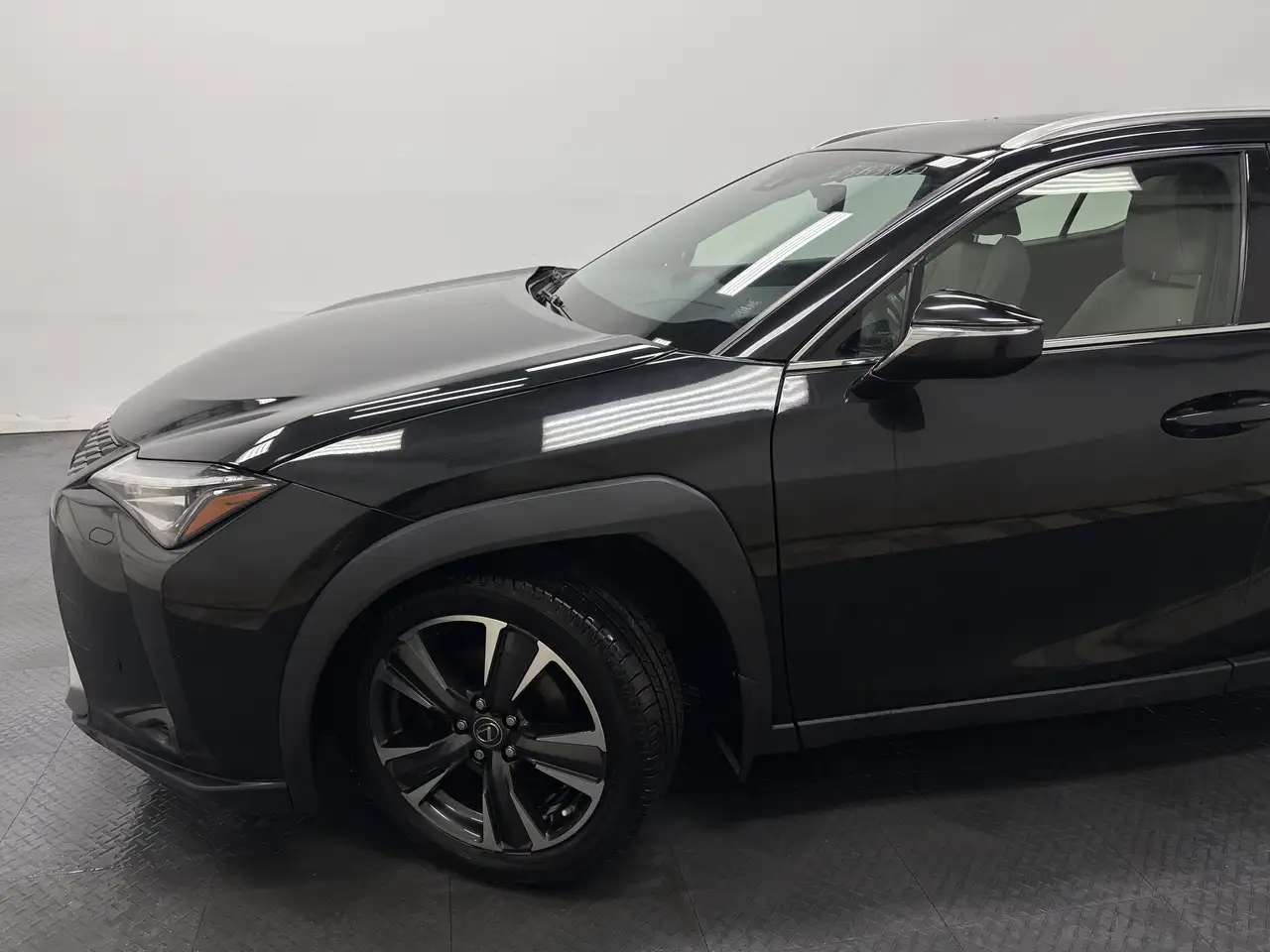Lexus UX снимка Lexus UX