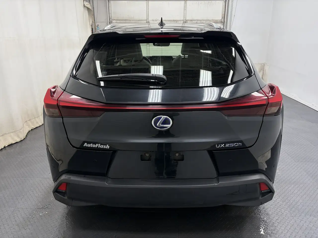 Lexus UX снимка Lexus UX