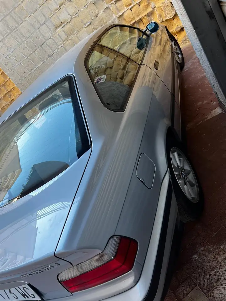 BMW 328i Coupe Europa, foto 1