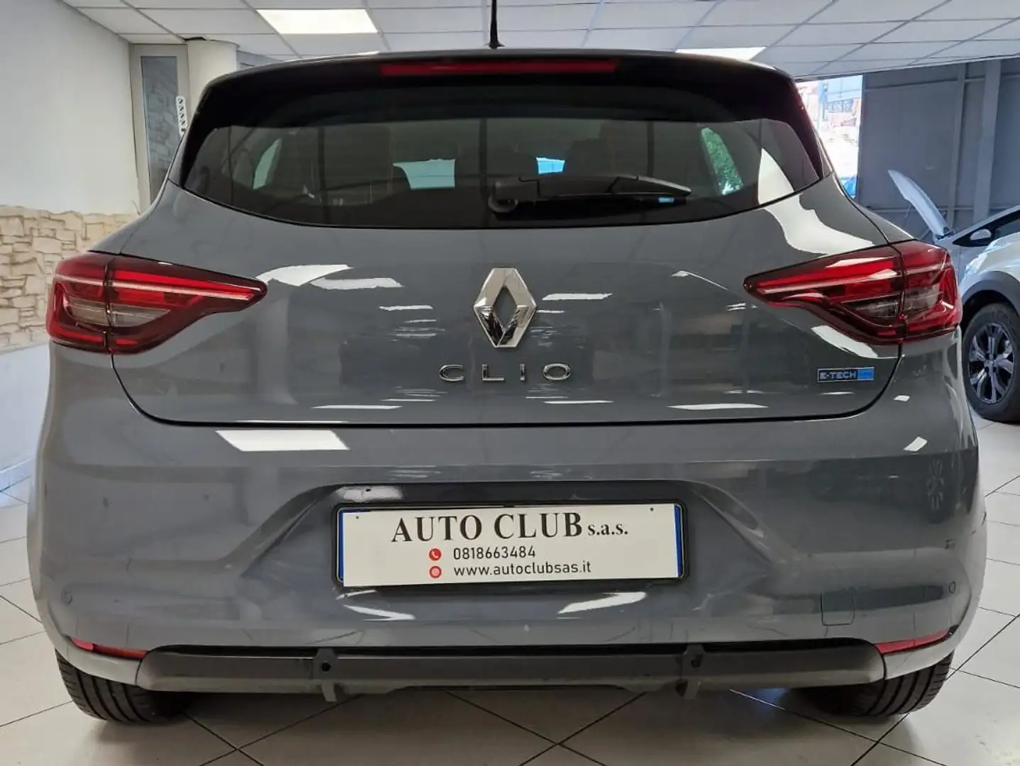 Renault Clio Clio 1.6 E-Tech hybrid Intens 140cv auto my21 Grau - 2