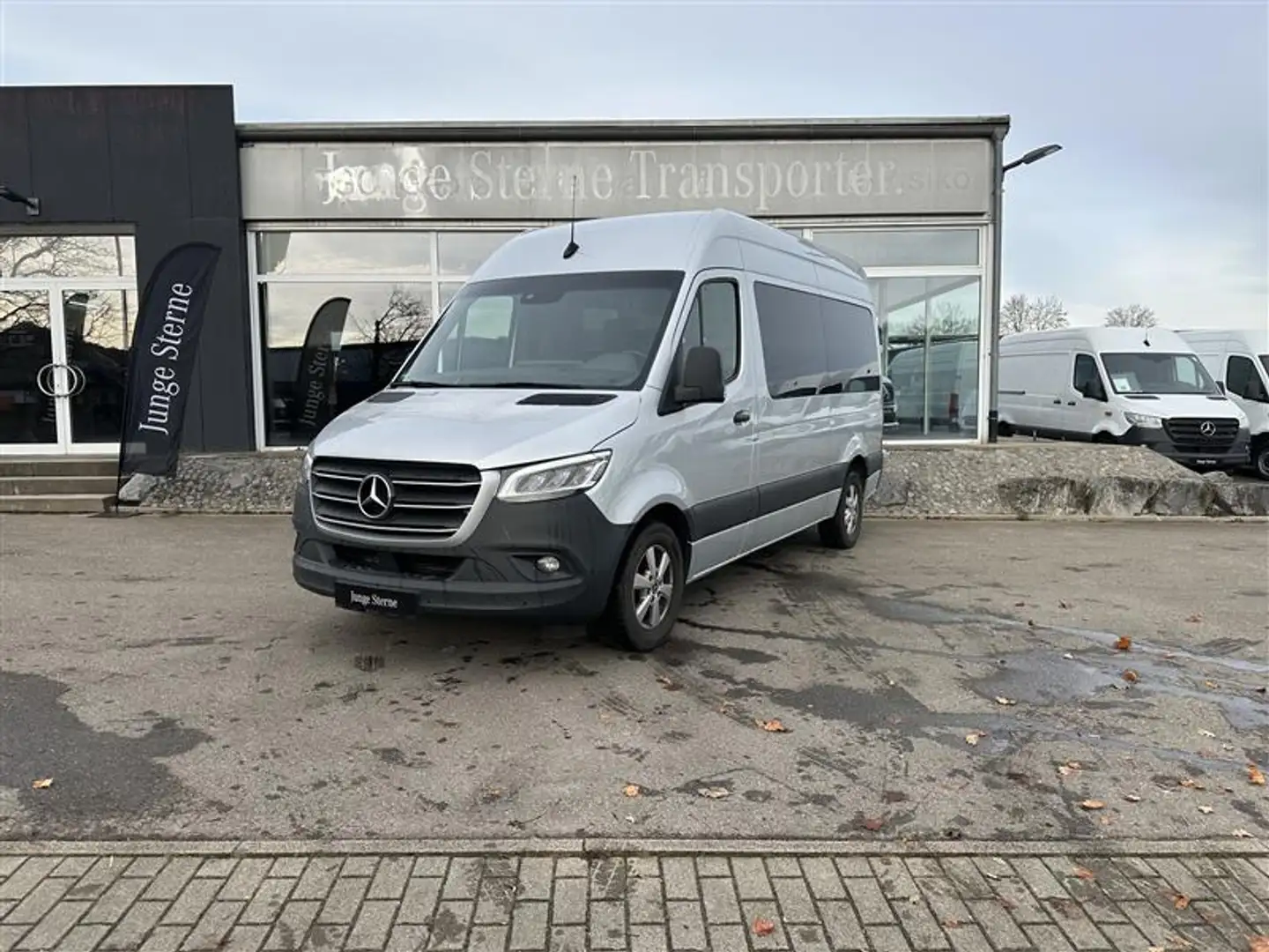 Mercedes-Benz Sprinter 314 CDI KA/L2H2/3665/MBUX/NAVI/LED(ILS)/AUTOMATIK/ Silber - 2