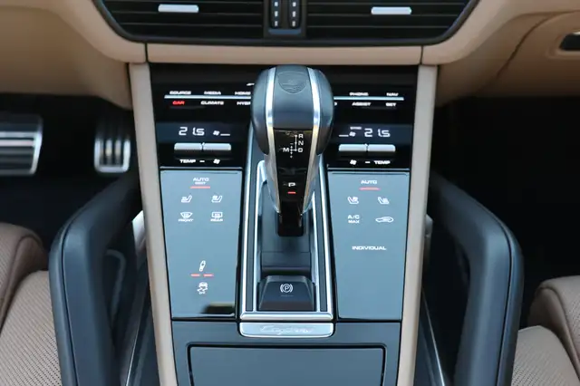 Porsche Cayenne Porsche Cayenne Turbo S E-Hybrid Ansicht 20